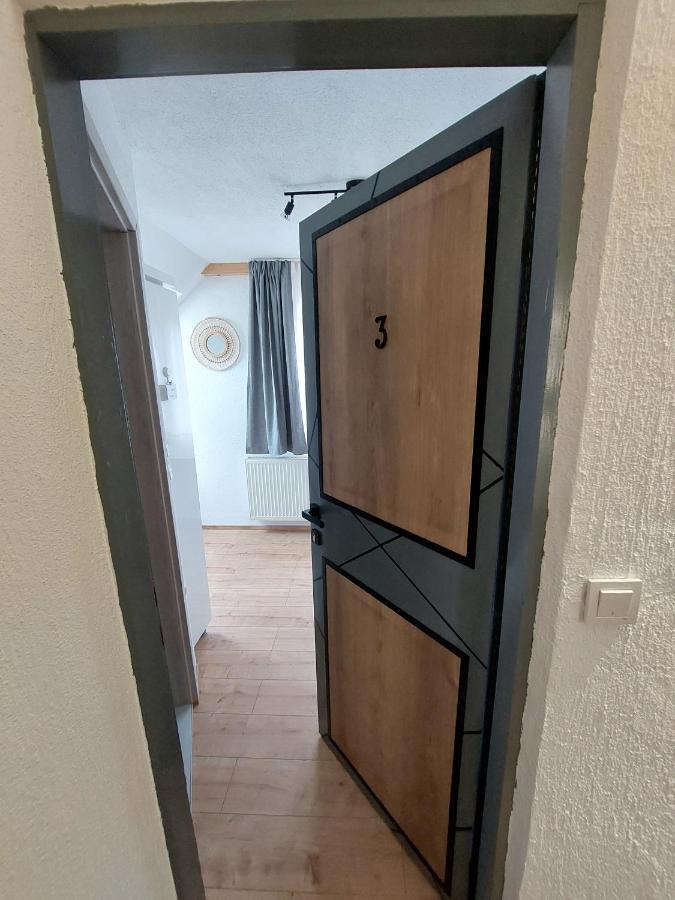 Apartments & Rooms Velebit Lovinac  Экстерьер фото