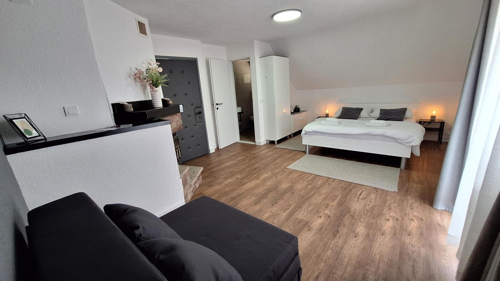 Apartments & Rooms Velebit Lovinac  Экстерьер фото