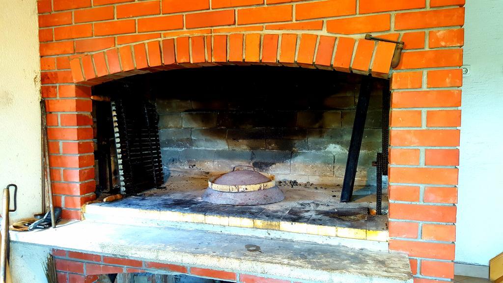 Apartments & Rooms Velebit Lovinac  Экстерьер фото
